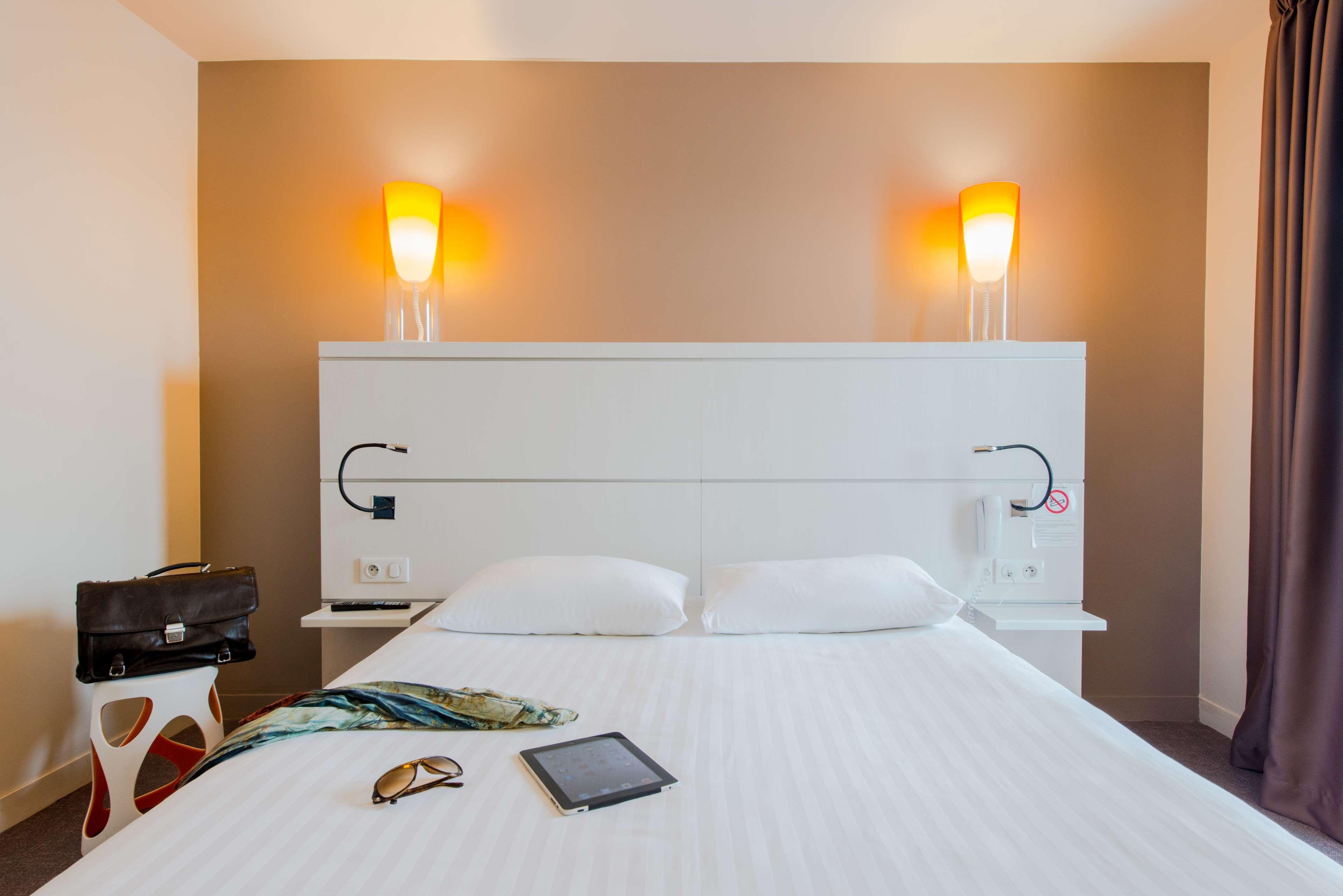 Hotel Confort La Rochelle Centre Les Minimes Екстериор снимка