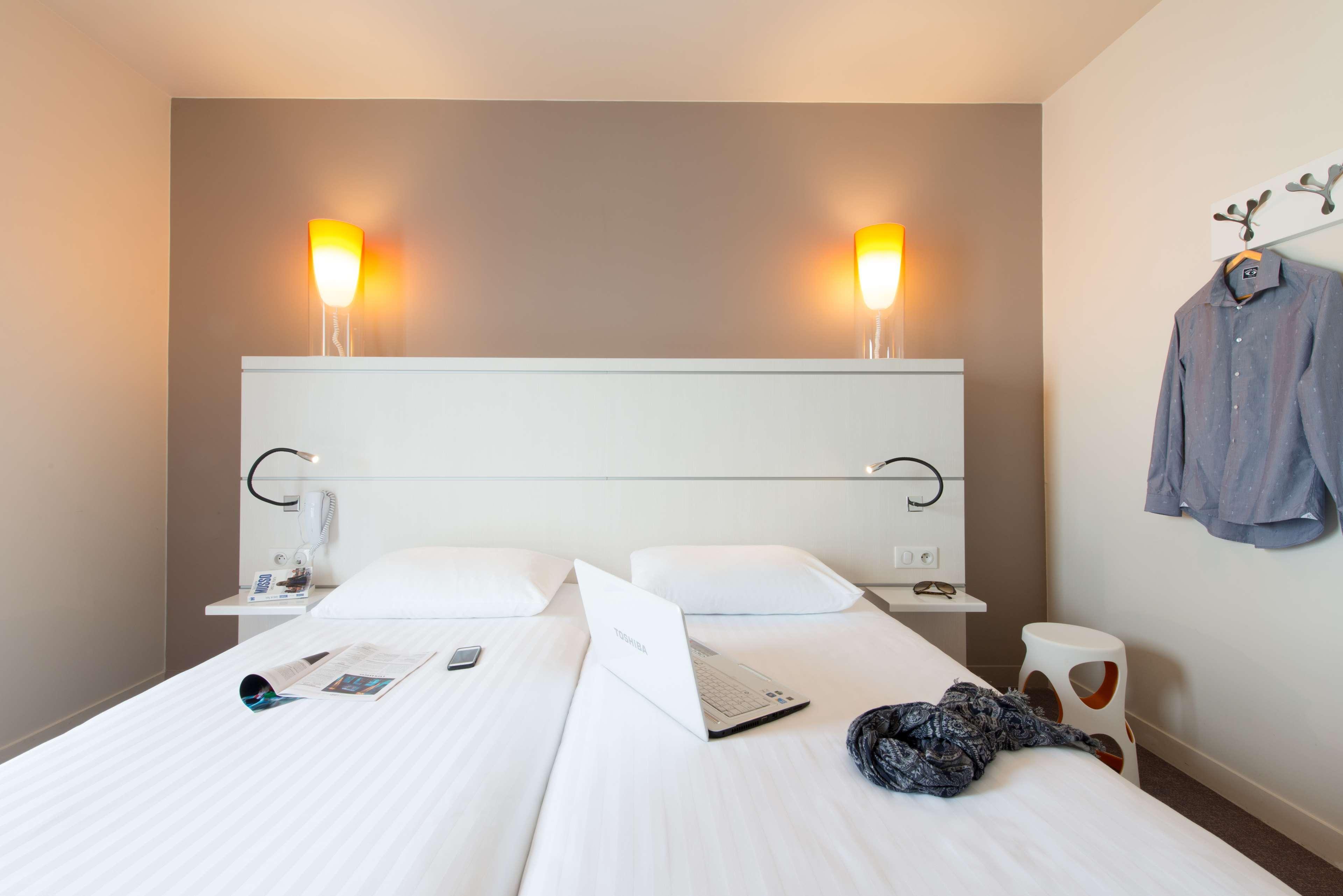 Hotel Confort La Rochelle Centre Les Minimes Екстериор снимка
