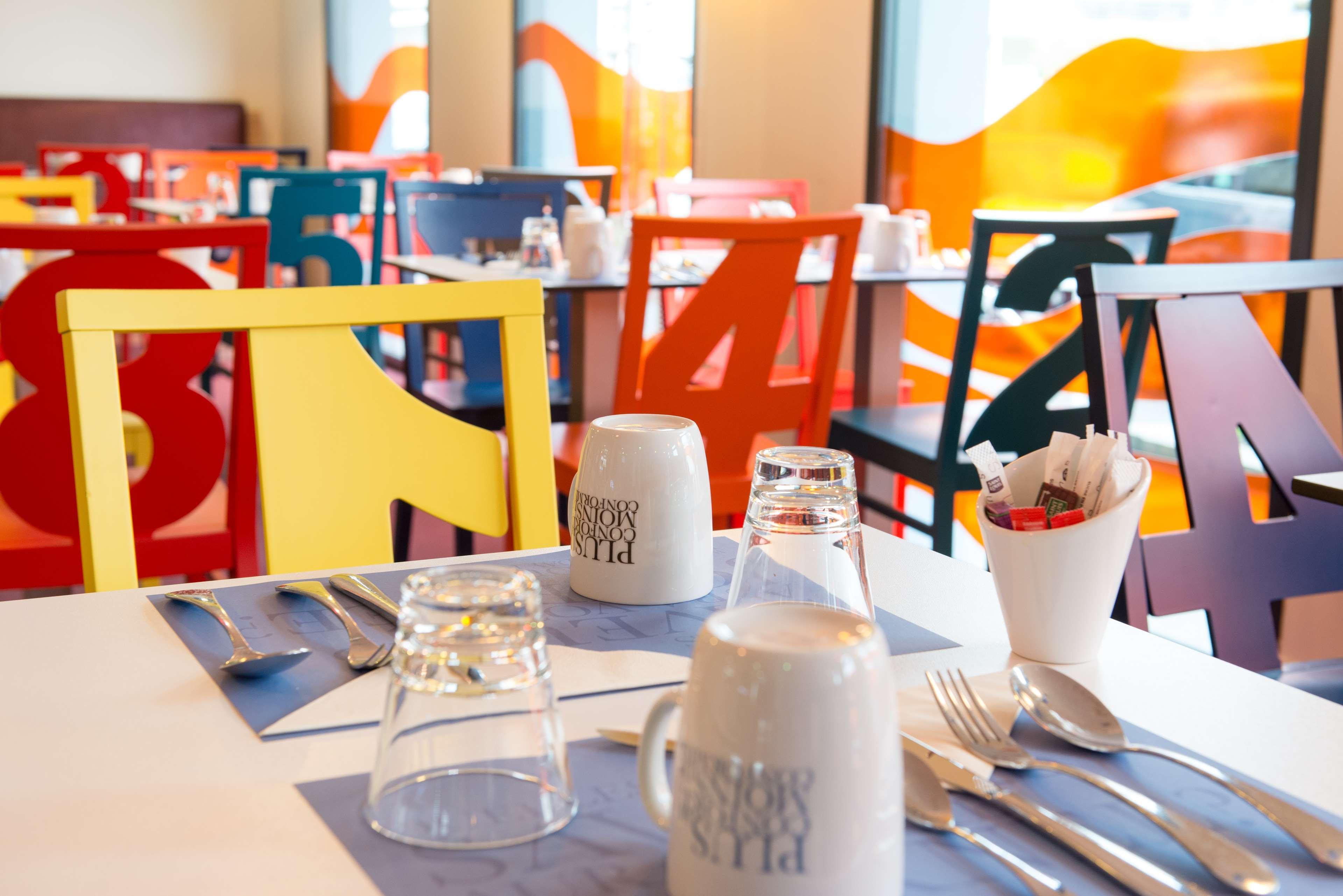 Hotel Confort La Rochelle Centre Les Minimes Екстериор снимка