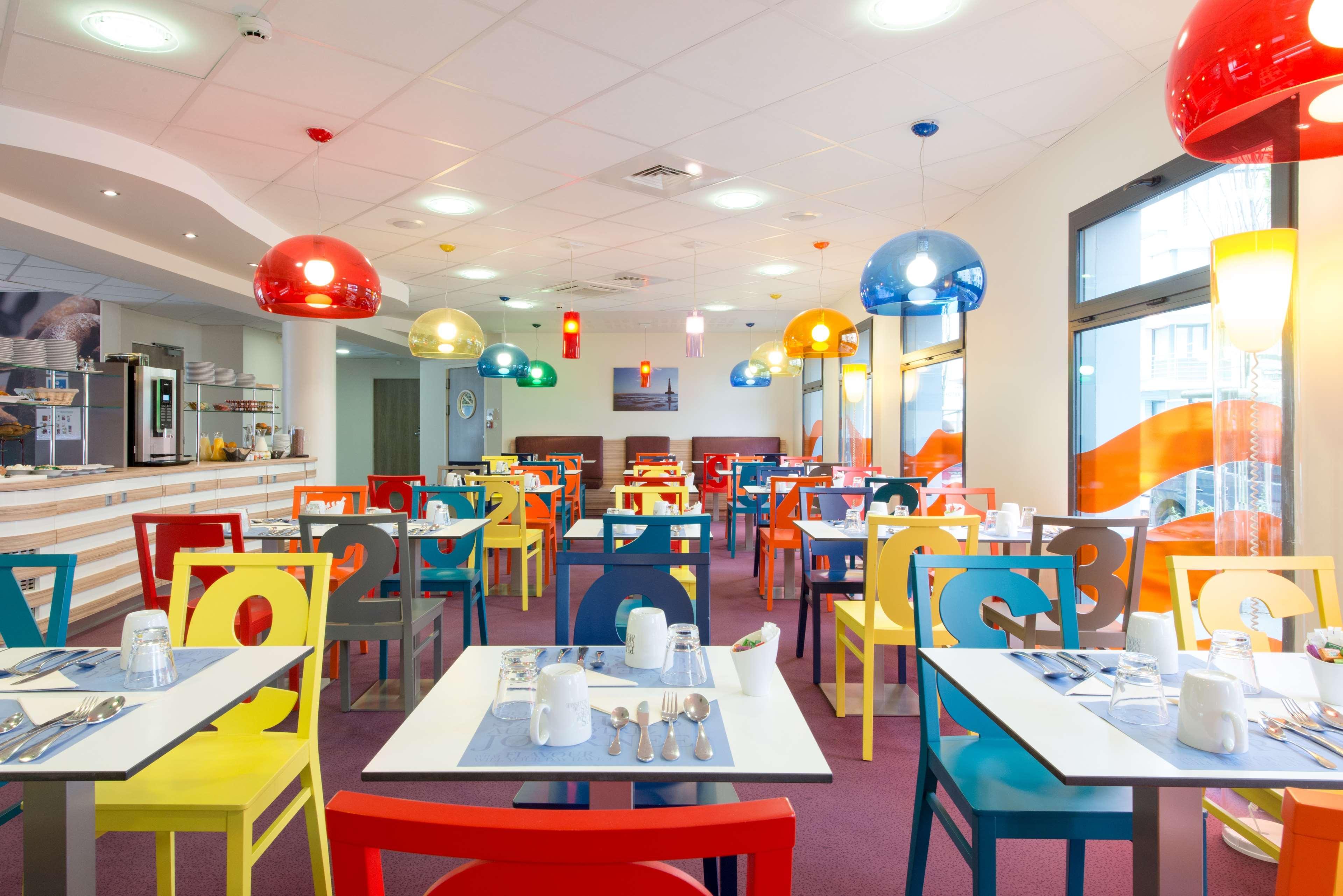 Hotel Confort La Rochelle Centre Les Minimes Екстериор снимка