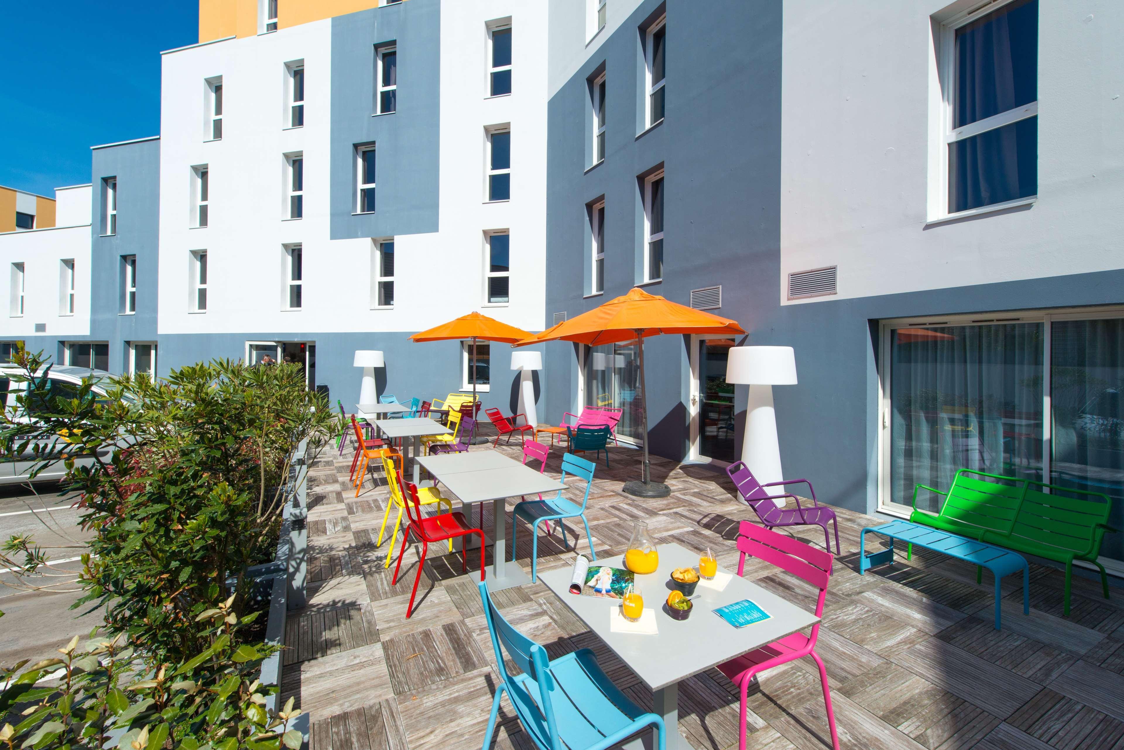 Hotel Confort La Rochelle Centre Les Minimes Екстериор снимка