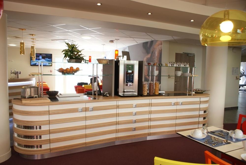 Hotel Confort La Rochelle Centre Les Minimes Ресторант снимка