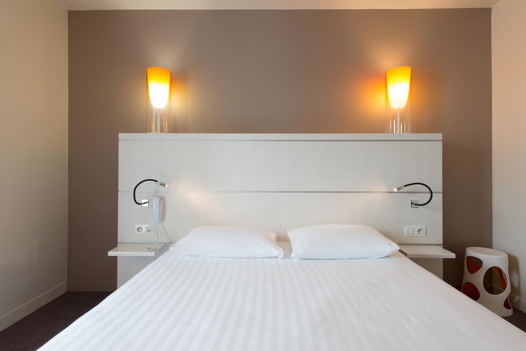 Hotel Confort La Rochelle Centre Les Minimes Екстериор снимка
