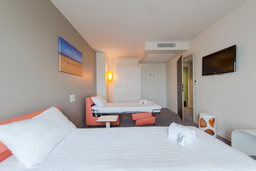 Hotel Confort La Rochelle Centre Les Minimes Екстериор снимка